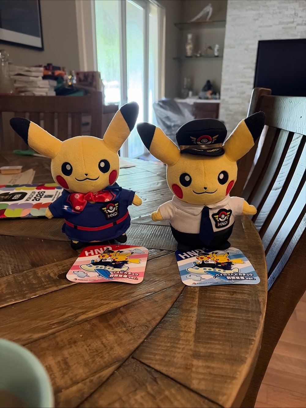 2 Haneda Airport Exc Pilot Flight Attendant Pikachu Set Plushie Japanese Pokemon